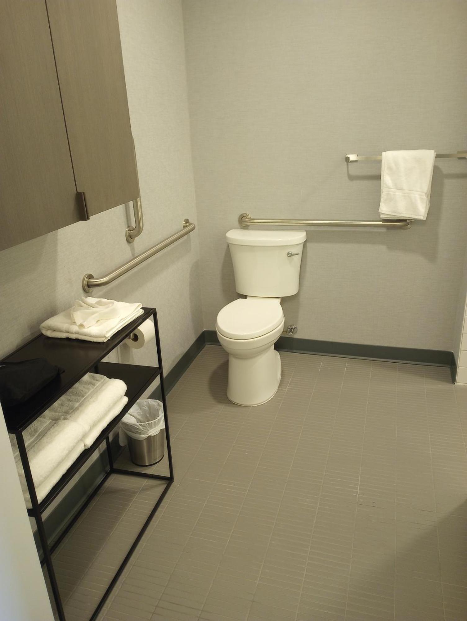 My Tri Suites Clark Exterior foto